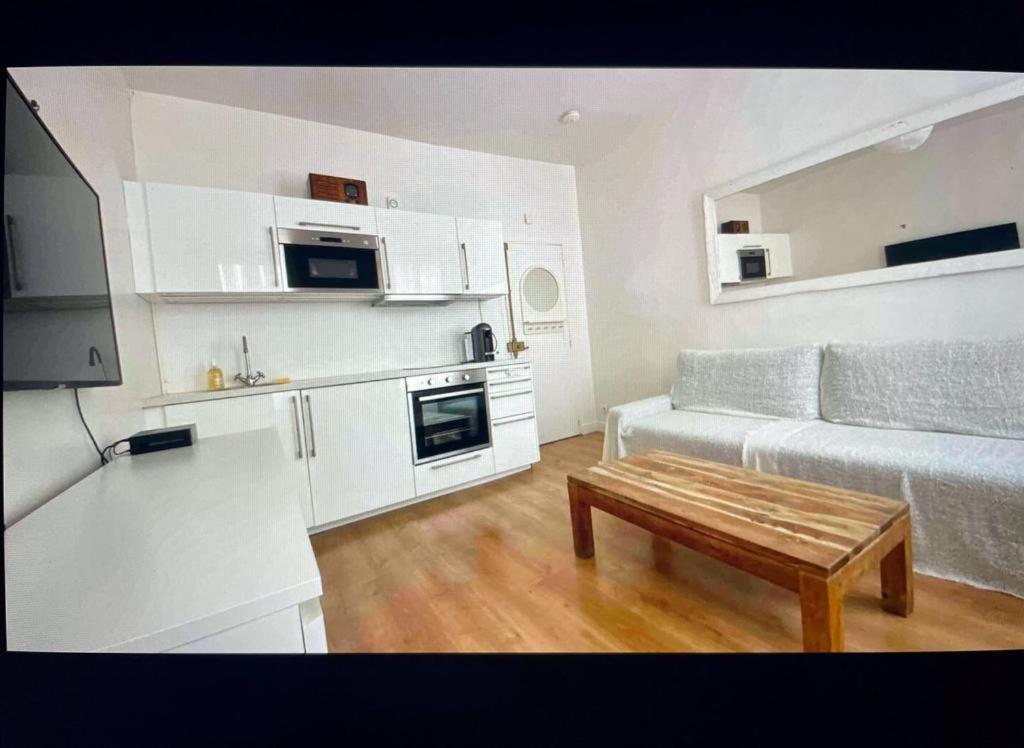 Cute One Bedroom In Le Marais Παρίσι Εξωτερικό φωτογραφία